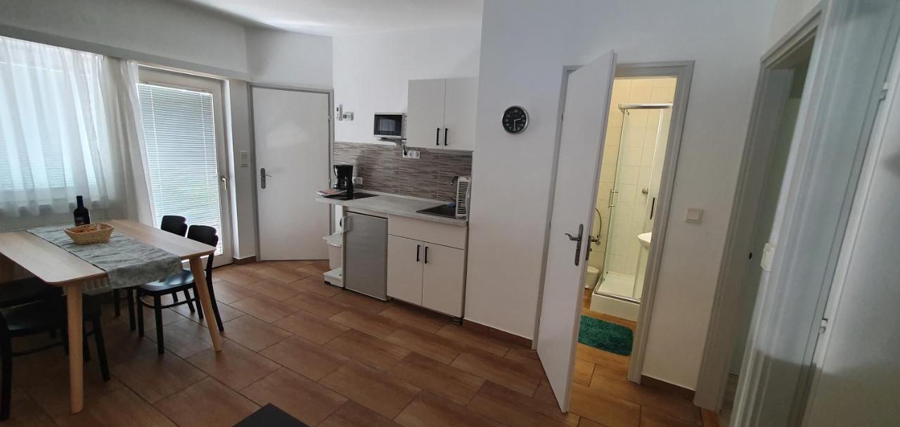 Forrest Apartman Gyenesdias Ngoại thất bức ảnh