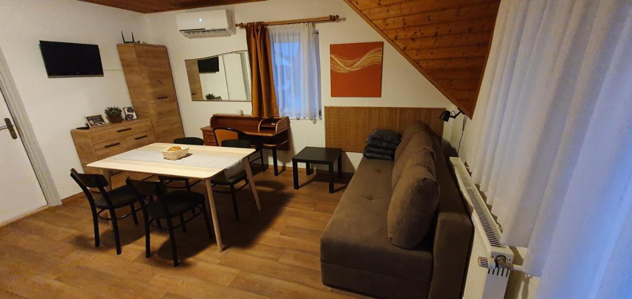 Forrest Apartman Gyenesdias Ngoại thất bức ảnh