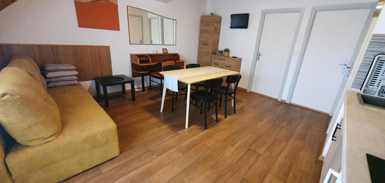 Forrest Apartman Gyenesdias Ngoại thất bức ảnh